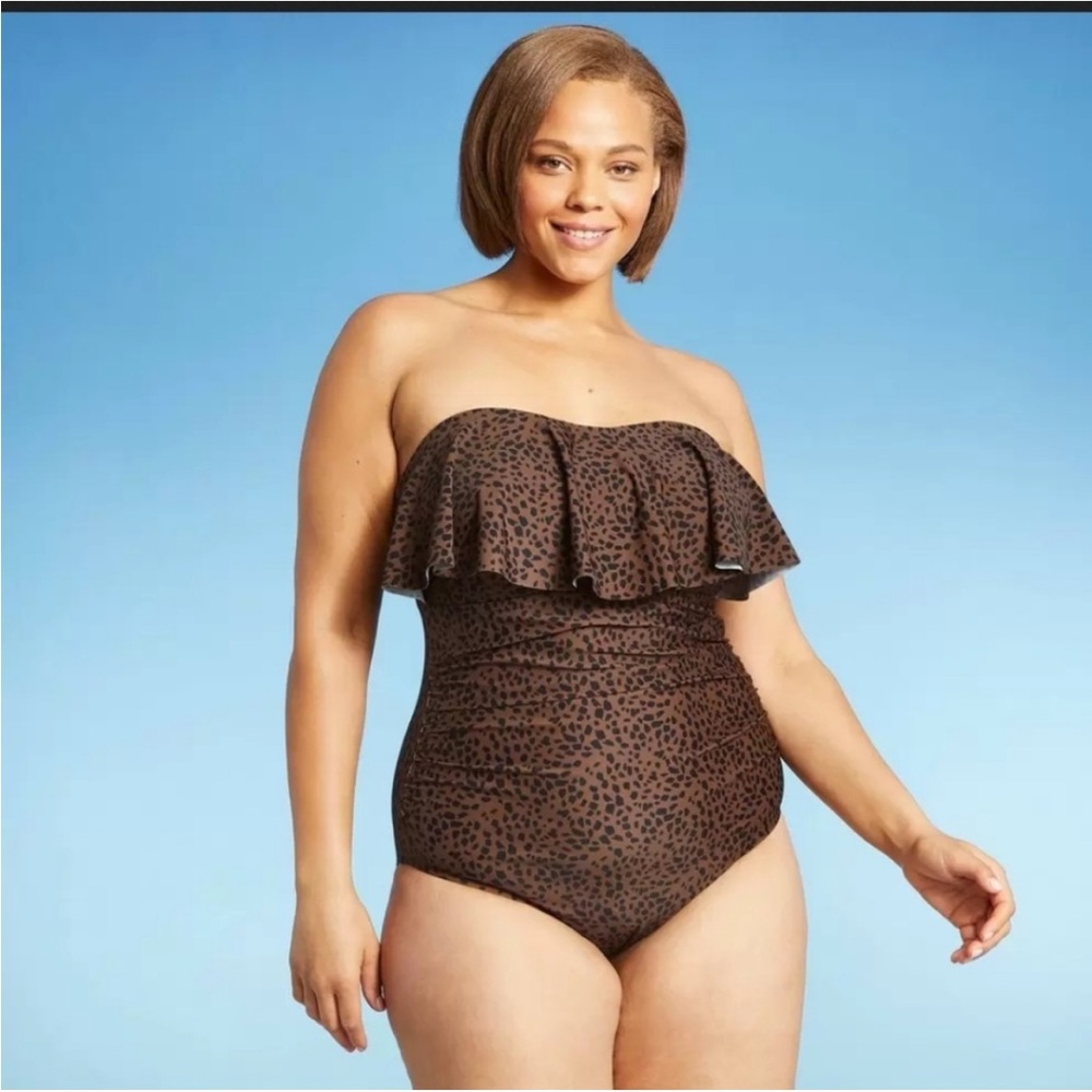 NEW! Bandeau Flounce High Coverage Cheetah Animal Print 1pc Plus Size Swimsuit.